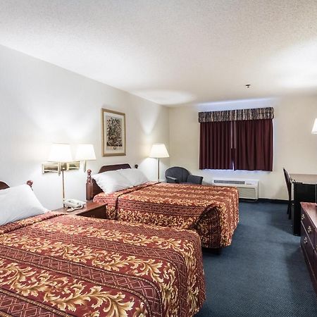 Quality Express Inn & Suites Mineral Wells Luaran gambar
